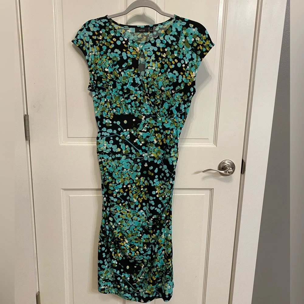 Apt 9 Black Floral Ruched Dress | Size Medium - Picture 2 of 8